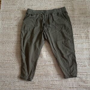 Women’s GAP Olive Green Casual Pants